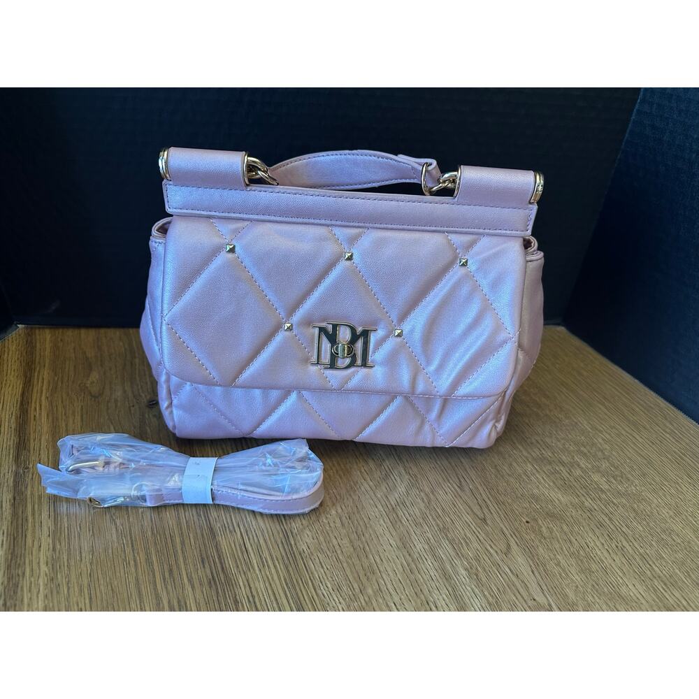 NWOT Badgley Mischka Quilted Crossbody Handbag Pearlescent Pink/Gold